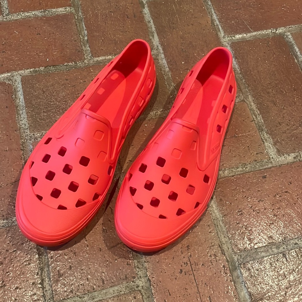 Vans Trek Slip On Red Shoes 8